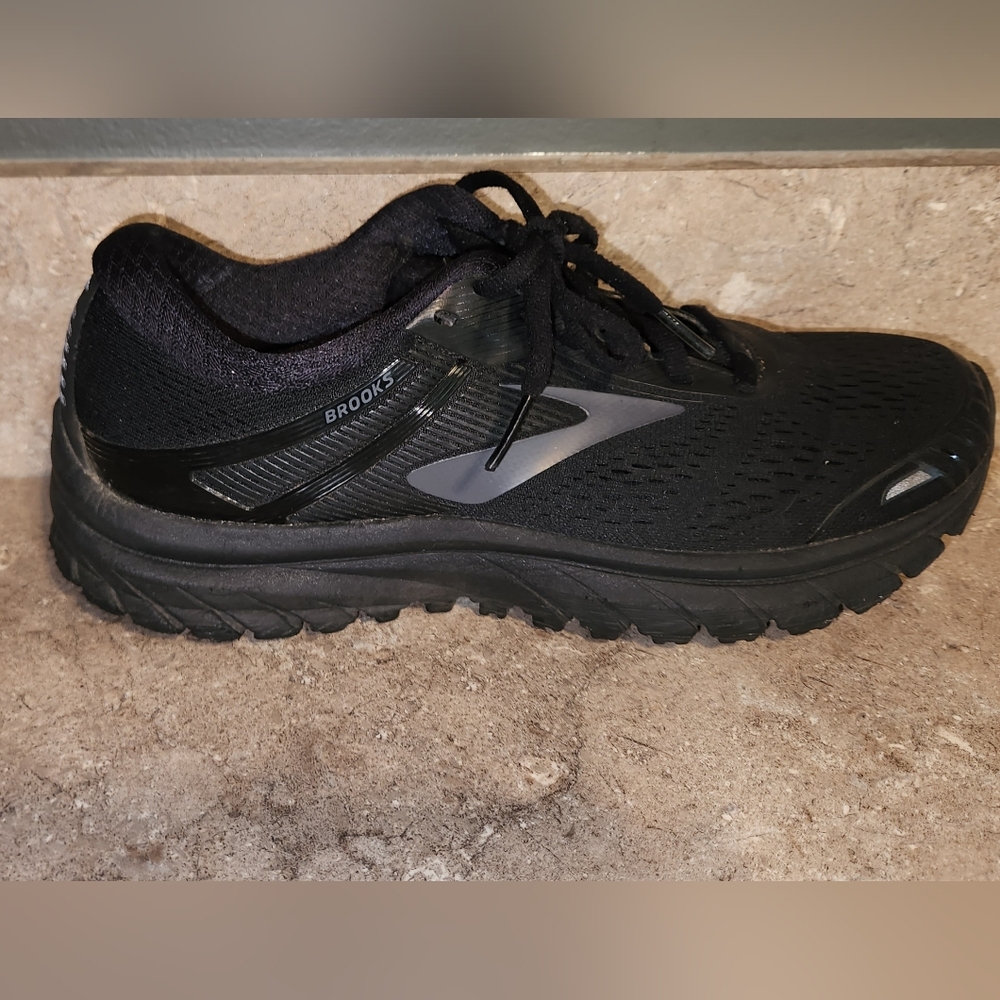 Brooks Adrenaline GTS 18 Women’s Size 8 Med Width Black Running Shoes Sneakers - Picture 1 of 10